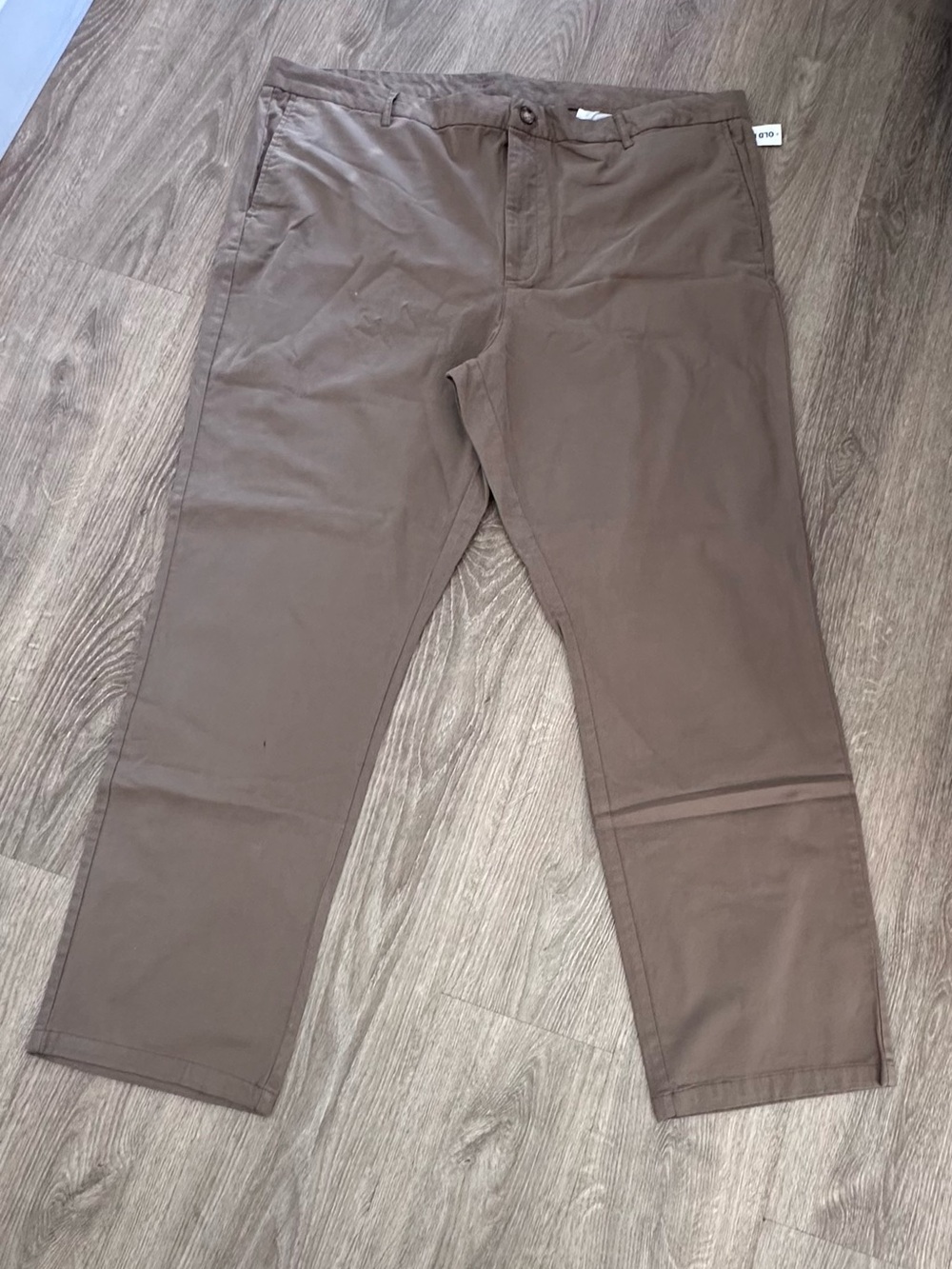 Old Navy Men's Chino Pants in Brown